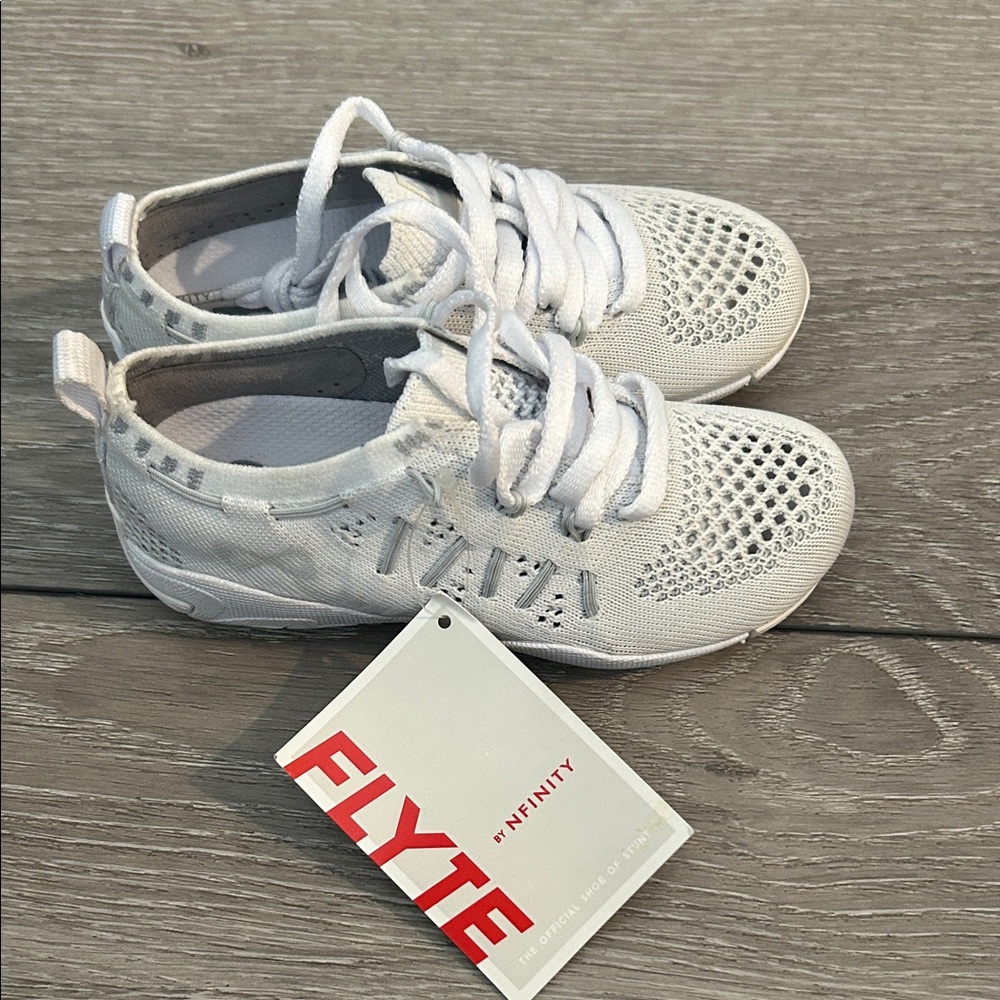 NFINITY White Kids Sneakers